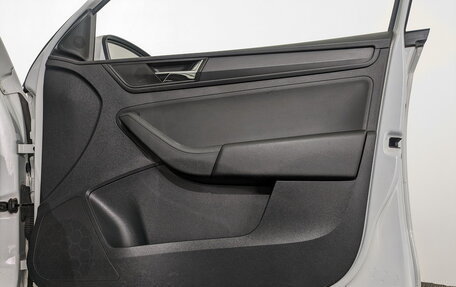 Skoda Rapid II, 2021 год, 1 350 000 рублей, 24 фотография