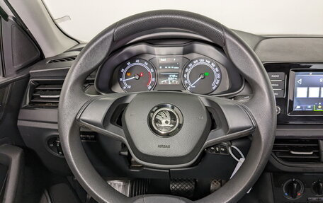 Skoda Rapid II, 2021 год, 1 350 000 рублей, 21 фотография