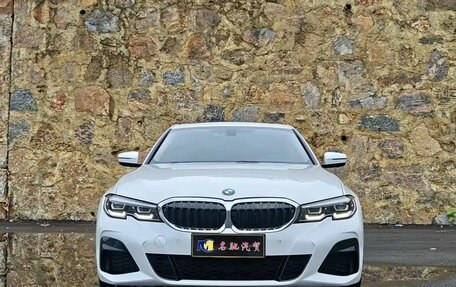 BMW 3 серия, 2022 год, 2 679 999 рублей, 2 фотография