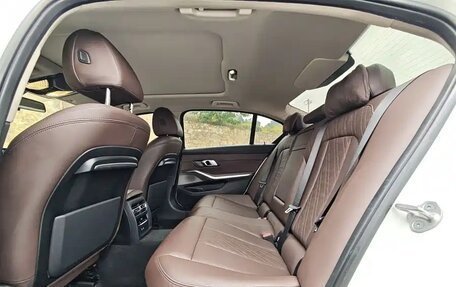 BMW 3 серия, 2022 год, 2 679 999 рублей, 9 фотография