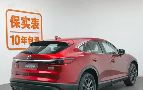 Mazda CX-4, 2022 год, 2 450 000 рублей, 3 фотография