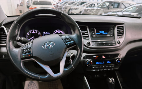 Hyundai Tucson III, 2018 год, 2 150 000 рублей, 13 фотография