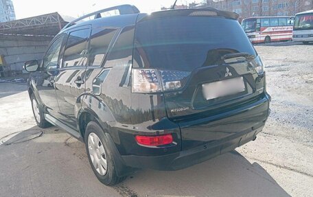 Mitsubishi Outlander III рестайлинг 3, 2011 год, 1 200 000 рублей, 4 фотография