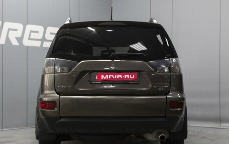 Mitsubishi Outlander III рестайлинг 3, 2010 год, 960 000 рублей, 4 фотография
