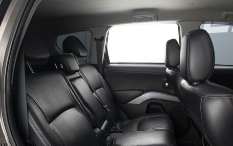 Mitsubishi Outlander III рестайлинг 3, 2010 год, 960 000 рублей, 6 фотография