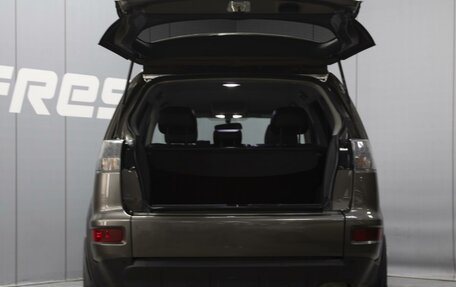 Mitsubishi Outlander III рестайлинг 3, 2010 год, 960 000 рублей, 18 фотография