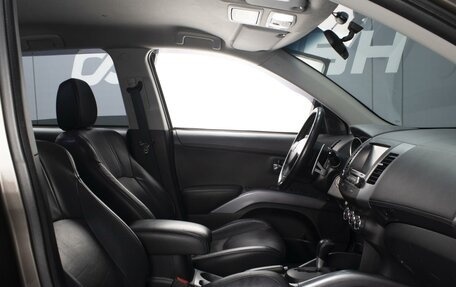 Mitsubishi Outlander III рестайлинг 3, 2010 год, 960 000 рублей, 7 фотография