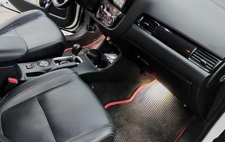 Mitsubishi Outlander III рестайлинг 3, 2016 год, 1 600 000 рублей, 9 фотография