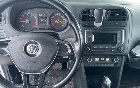 Volkswagen Polo VI (EU Market), 2017 год, 950 000 рублей, 6 фотография