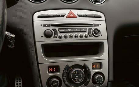 Peugeot 408 I рестайлинг, 2015 год, 855 000 рублей, 15 фотография