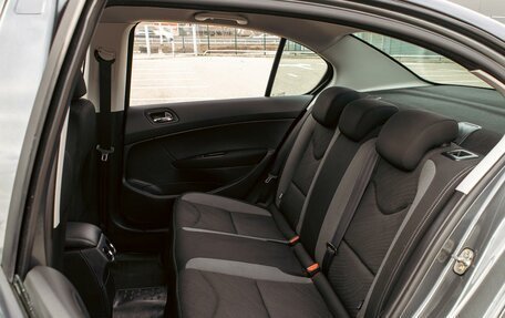 Peugeot 408 I рестайлинг, 2015 год, 855 000 рублей, 17 фотография