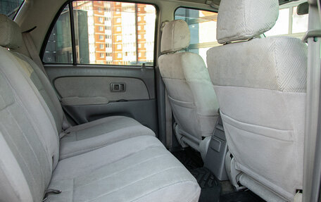 Toyota Hilux Surf III рестайлинг, 2002 год, 1 448 000 рублей, 13 фотография