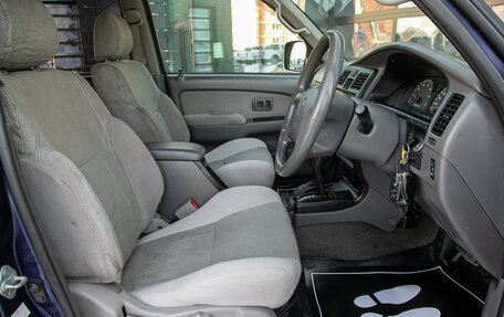 Toyota Hilux Surf III рестайлинг, 2002 год, 1 448 000 рублей, 17 фотография