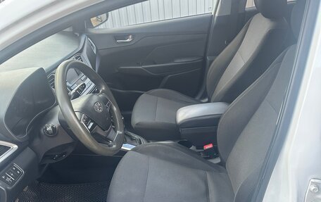 Hyundai Solaris II рестайлинг, 2020 год, 850 000 рублей, 6 фотография