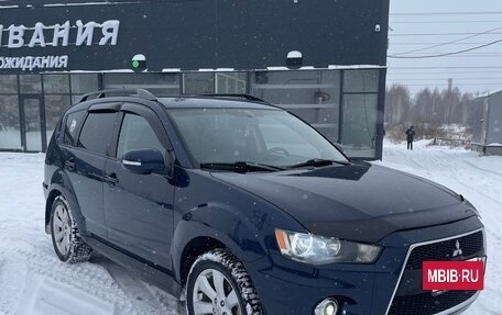 Mitsubishi Outlander III рестайлинг 3, 2012 год, 1 350 000 рублей, 4 фотография