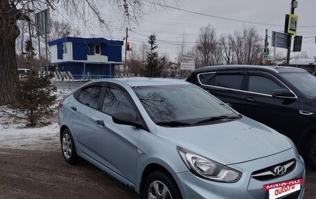 Hyundai Solaris II рестайлинг, 2012 год, 1 000 000 рублей, 3 фотография