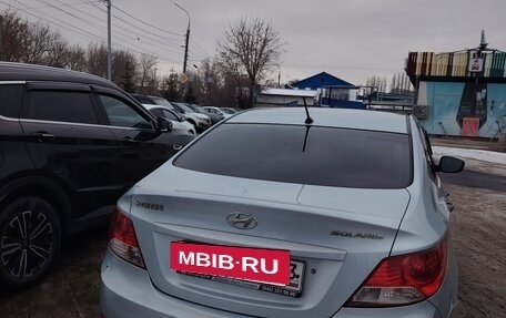 Hyundai Solaris II рестайлинг, 2012 год, 1 000 000 рублей, 4 фотография