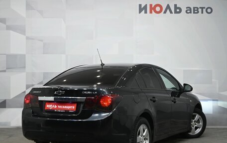 Chevrolet Cruze II, 2011 год, 680 000 рублей, 7 фотография