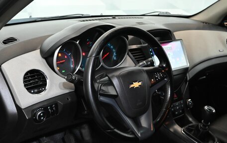 Chevrolet Cruze II, 2011 год, 680 000 рублей, 15 фотография