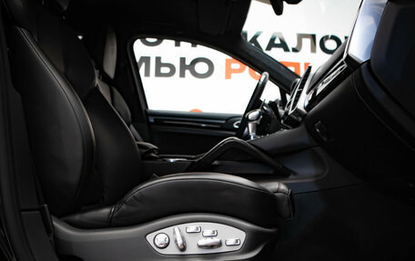 Porsche Cayenne III, 2015 год, 4 649 000 рублей, 28 фотография