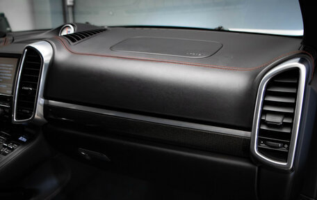 Porsche Cayenne III, 2015 год, 4 649 000 рублей, 27 фотография