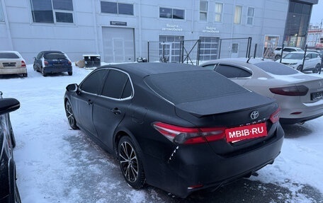 Toyota Camry, 2018 год, 2 420 000 рублей, 2 фотография