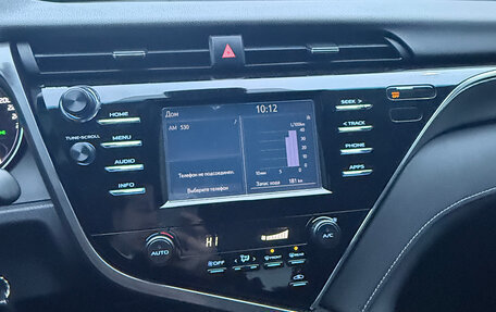 Toyota Camry, 2018 год, 2 420 000 рублей, 8 фотография