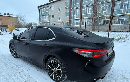 Toyota Camry, 2018 год, 2 420 000 рублей, 5 фотография
