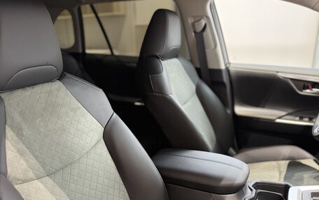 Toyota RAV4, 2025 год, 4 500 000 рублей, 14 фотография