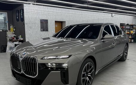 BMW 7 серия, 2025 год, 20 000 000 рублей, 3 фотография