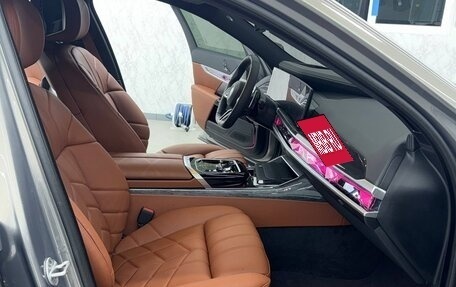 BMW 7 серия, 2025 год, 20 000 000 рублей, 11 фотография