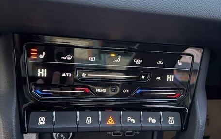 Skoda Karoq I, 2023 год, 1 970 000 рублей, 12 фотография