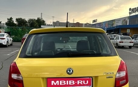 Skoda Fabia II, 2011 год, 670 000 рублей, 4 фотография