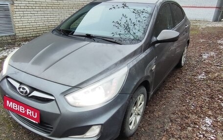 Hyundai Solaris II рестайлинг, 2013 год, 740 000 рублей, 3 фотография