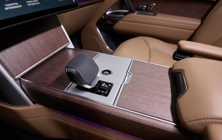 Land Rover Range Rover IV рестайлинг, 2025 год, 24 900 000 рублей, 21 фотография