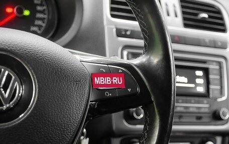 Volkswagen Polo VI (EU Market), 2017 год, 1 300 000 рублей, 17 фотография