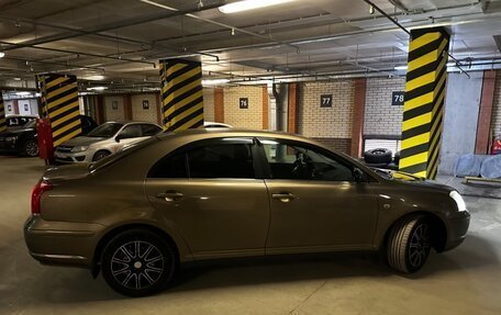 Toyota Avensis III рестайлинг, 2005 год, 530 000 рублей, 4 фотография