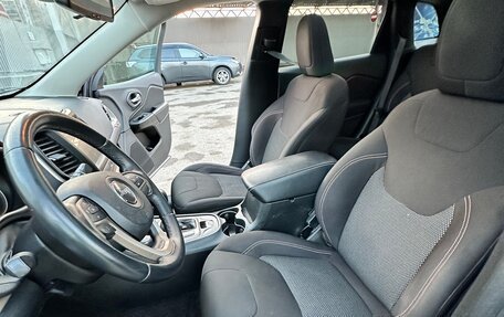 Jeep Cherokee, 2016 год, 1 900 000 рублей, 9 фотография