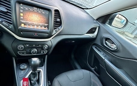 Jeep Cherokee, 2016 год, 1 900 000 рублей, 11 фотография