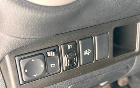 Nissan Note II рестайлинг, 2012 год, 800 000 рублей, 19 фотография