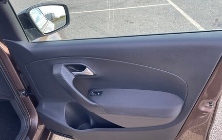 Volkswagen Polo VI (EU Market), 2014 год, 1 100 000 рублей, 2 фотография