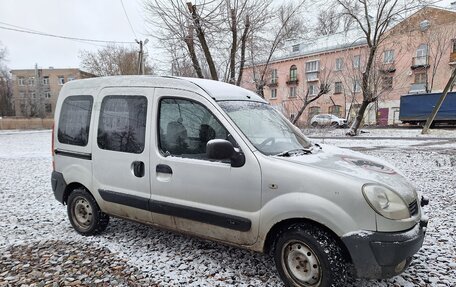 Renault Kangoo II рестайлинг, 2007 год, 235 000 рублей, 2 фотография
