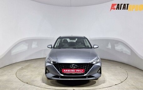 Hyundai Solaris II рестайлинг, 2021 год, 1 350 000 рублей, 2 фотография