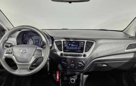 Hyundai Solaris II рестайлинг, 2021 год, 1 350 000 рублей, 17 фотография