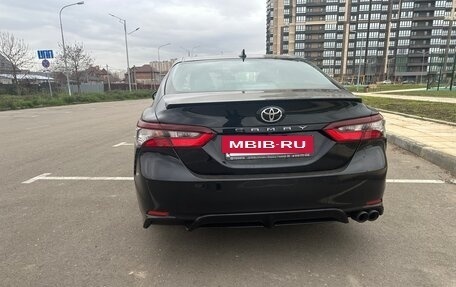 Toyota Camry, 2019 год, 1 950 000 рублей, 3 фотография