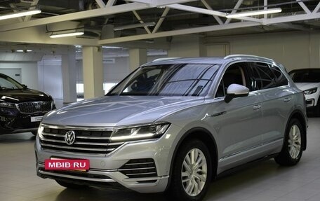 Volkswagen Touareg III, 2020 год, 4 900 000 рублей, 3 фотография