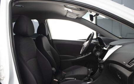 Hyundai Solaris II рестайлинг, 2015 год, 990 000 рублей, 7 фотография