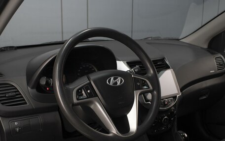 Hyundai Solaris II рестайлинг, 2015 год, 990 000 рублей, 11 фотография