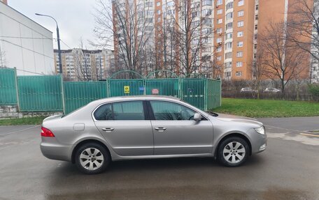 Skoda Superb III рестайлинг, 2011 год, 835 000 рублей, 2 фотография