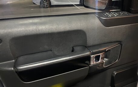 Land Rover Range Rover III, 2010 год, 2 000 000 рублей, 10 фотография